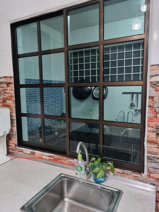 Private Pool Ssue Klebang Ipoh Homestay With High Speed Wifi Chemor Exteriör bild