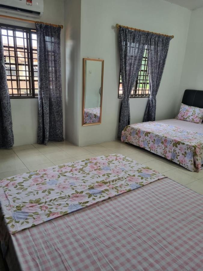 Private Pool Ssue Klebang Ipoh Homestay With High Speed Wifi Chemor Rum bild